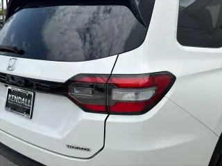 Honda Pilot 2025 Touring 4dr SUV