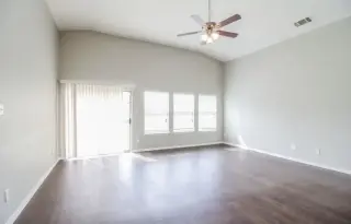 3 Bedroom Home in Dallas TX