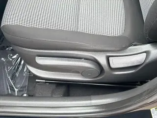 Hyundai KONA 2023 AWD SE 4dr Crossover