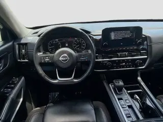 Nissan Pathfinder 2024 SL 4dr SUV