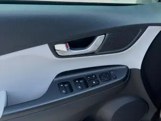 Hyundai KONA 2022 SEL 4dr Crossover