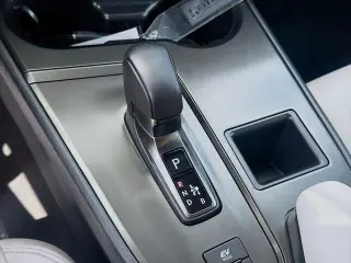 Lexus UX 300h 2025 4dr Crossover