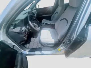 Lexus UX 300h 2025 4dr Crossover