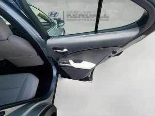 Lexus UX 300h 2025 4dr Crossover