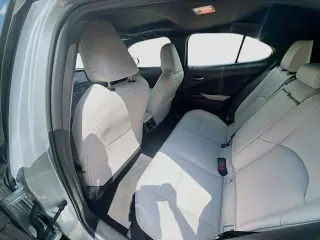 Lexus UX 300h 2025 4dr Crossover