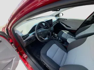 Hyundai IONIQ Hybrid 2020 SEL 4dr Hatchback