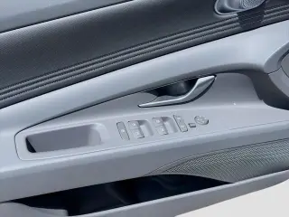 Hyundai ELANTRA 2026 SEL Sport Premium 4dr Sedan