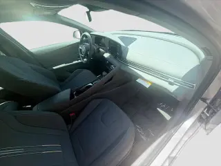 Hyundai ELANTRA 2026 SEL Sport Premium 4dr Sedan