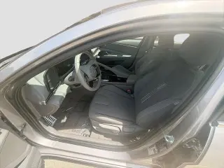 Hyundai ELANTRA 2026 SEL Sport Premium 4dr Sedan