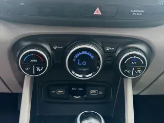 Hyundai VENUE 2022 SEL 4dr Crossover