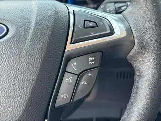 Ford Edge 2022 AWD SEL 4dr Crossover