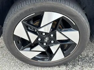 Hyundai KONA 2024 AWD Limited 4dr Crossover