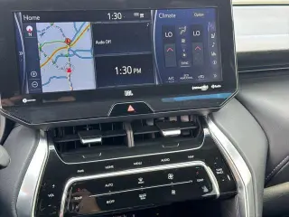 Toyota Venza 2021 AWD Limited 4dr Crossover