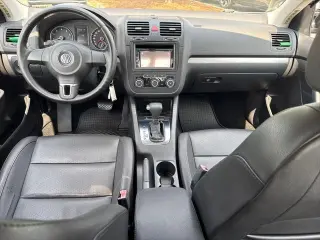 Volkswagen Jetta 2010 SE 4dr Sedan 5M
