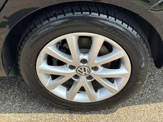 Volkswagen Jetta 2010 SE 4dr Sedan 5M