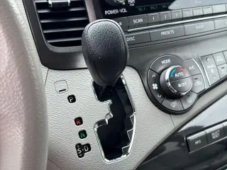 Toyota Sienna 2014 LE 7-Passenger Auto Access Seat 4dr Mini-Van