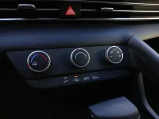 Hyundai ELANTRA 2026 SE 4dr Sedan