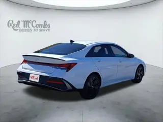Hyundai ELANTRA 2026 SEL Sport 4dr Sedan