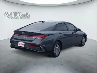 Hyundai ELANTRA 2025 SE 4dr Sedan