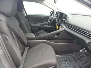 Hyundai ELANTRA 2025 SE 4dr Sedan