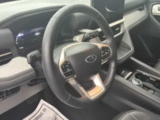Ford Explorer 2025 AWD Active 4dr SUV