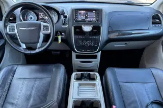Chrysler Town and Country 2013 Touring 4dr Mini-Van