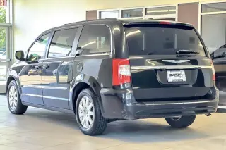 Chrysler Town and Country 2013 Touring 4dr Mini-Van