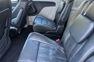 Chrysler Town and Country 2013 Touring 4dr Mini-Van