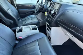 Chrysler Town and Country 2013 Touring 4dr Mini-Van