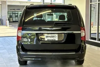 Chrysler Town and Country 2013 Touring 4dr Mini-Van