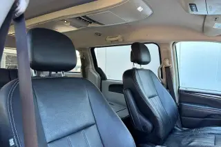 Chrysler Town and Country 2013 Touring 4dr Mini-Van