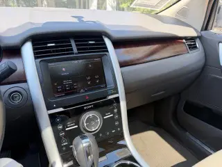 Ford Edge 2013 Limited 4dr Crossover