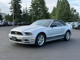Ford Mustang 2013 V6 2dr Convertible