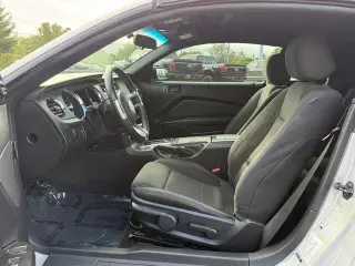 Ford Mustang 2013 V6 2dr Convertible