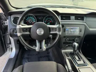 Ford Mustang 2013 V6 2dr Convertible