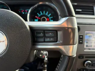 Ford Mustang 2013 V6 2dr Convertible