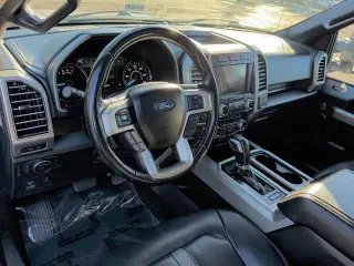 Ford F-150 2018 4x4 Platinum 4dr SuperCrew 5.5 ft. SB
