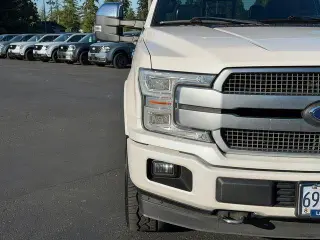 Ford F-150 2018 4x4 Platinum 4dr SuperCrew 5.5 ft. SB