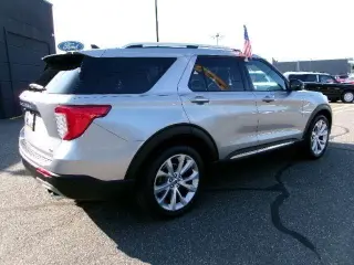 Ford Explorer 2022 AWD Platinum 4dr SUV