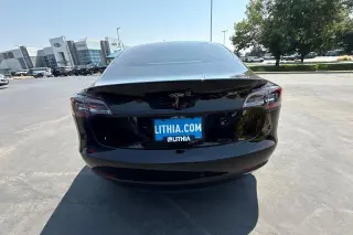 Tesla Model 3 2023 4dr Sedan