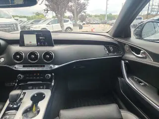 Kia Stinger 2018 GT2 4dr Sedan