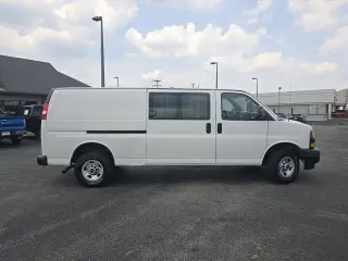 GMC Savana 2023 2500 3dr Extended Cargo Van