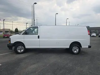 GMC Savana 2023 2500 3dr Extended Cargo Van