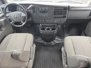 GMC Savana 2023 2500 3dr Extended Cargo Van