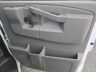 GMC Savana 2023 2500 3dr Extended Cargo Van