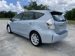 Prius V Class III --- 2013