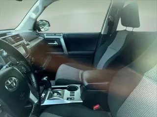 Toyota 4Runner 2019 4x4 SR5 4dr SUV