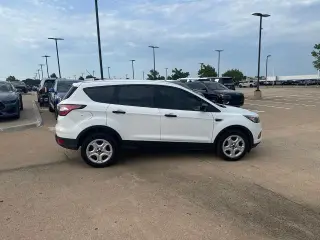 Ford Escape 2018 S 4dr SUV