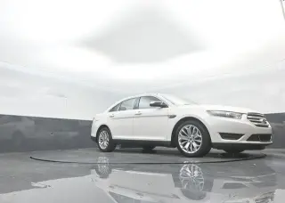 Ford Taurus 2018 Limited 4dr Sedan