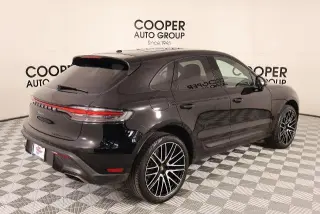 Porsche Macan 2022 AWD 4dr SUV